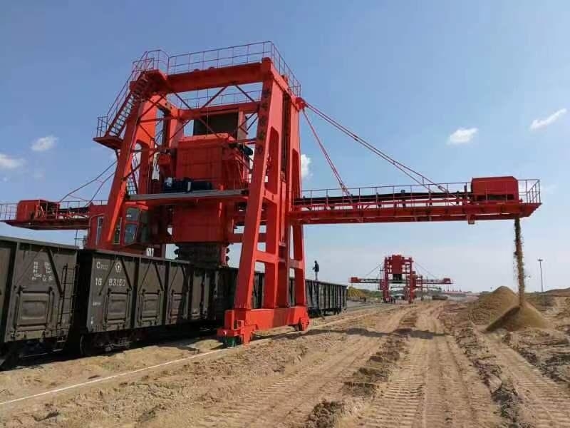 港のバルク貨物を扱うための1500のTphの自走式の船の荷役